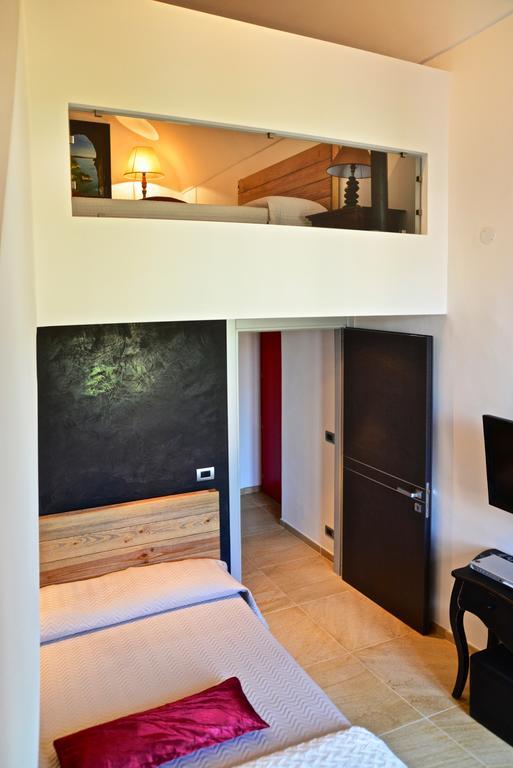 B&B Torre Porta Marina Ventimiglia Habitación foto